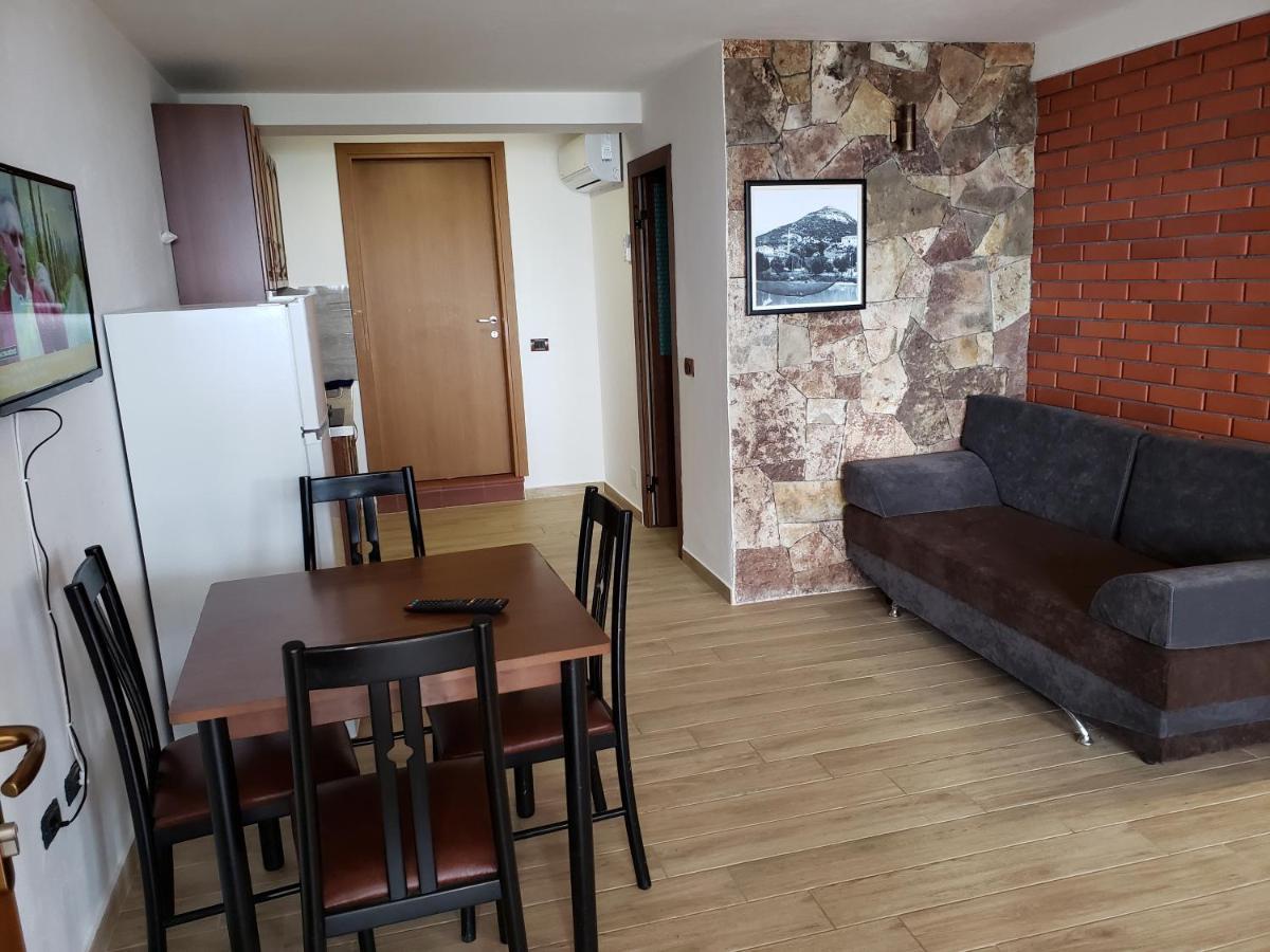 Shëngjin Hotel Brifs מראה חיצוני תמונה