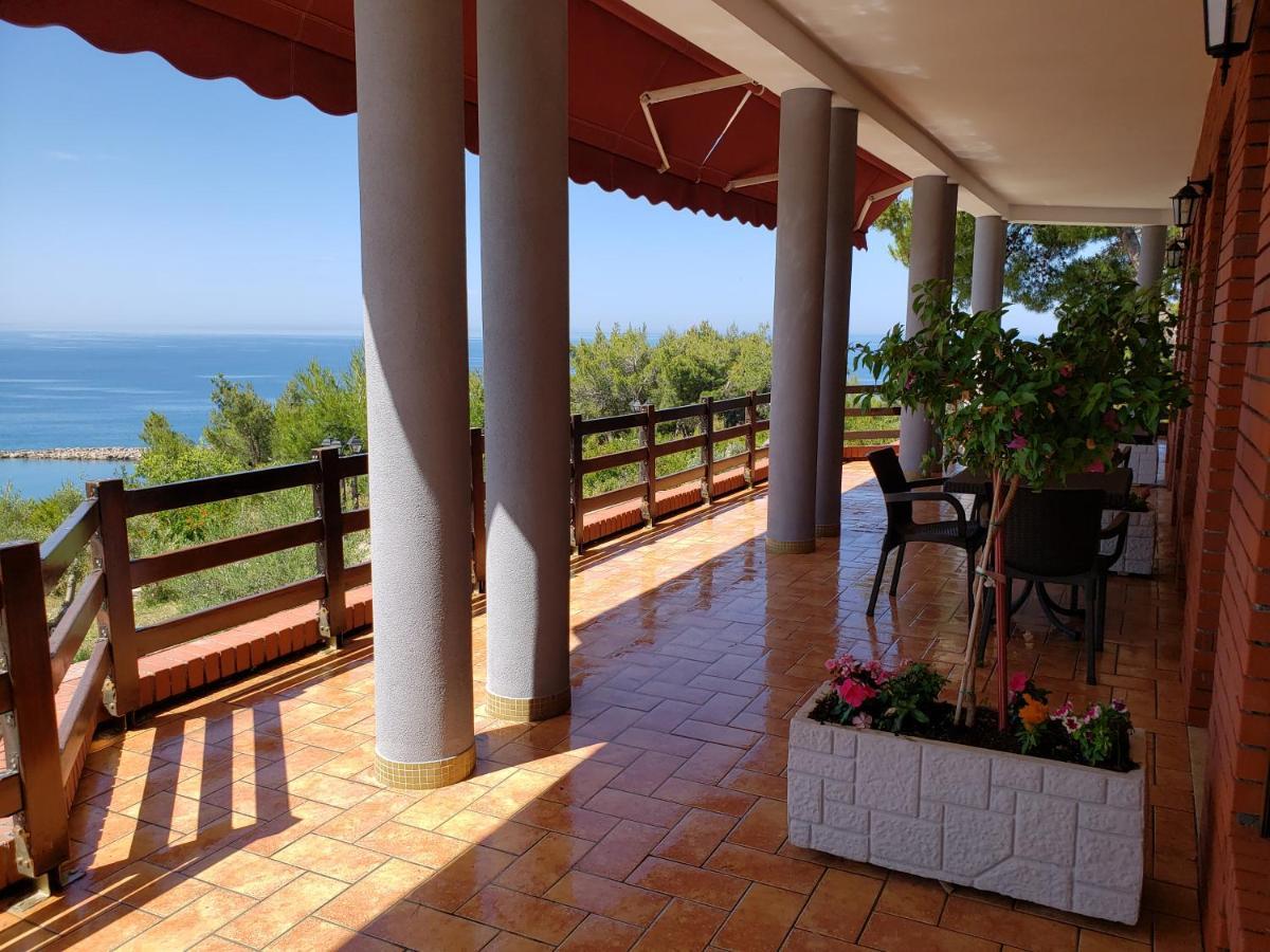 Shëngjin Hotel Brifs מראה חיצוני תמונה